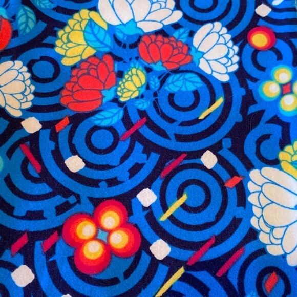 1259 LuLaRoe Leggings Size OS Blue Red Black Circle Abstract Print New - Picture 2 of 4